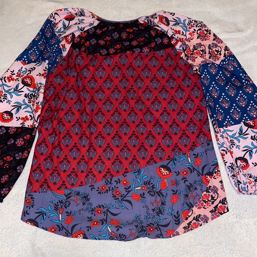 Boho top! 💕 - Picture 2 of 2